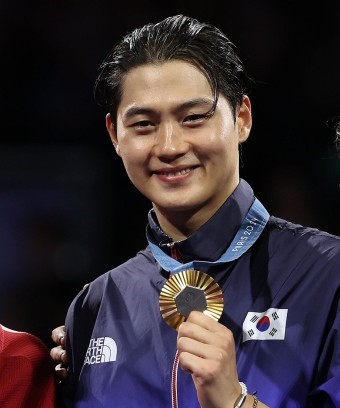 A Historic Triumph: Oh Sang-wook Wins South Korea’s First Gold Medal in Fencing at the Paris Olympics